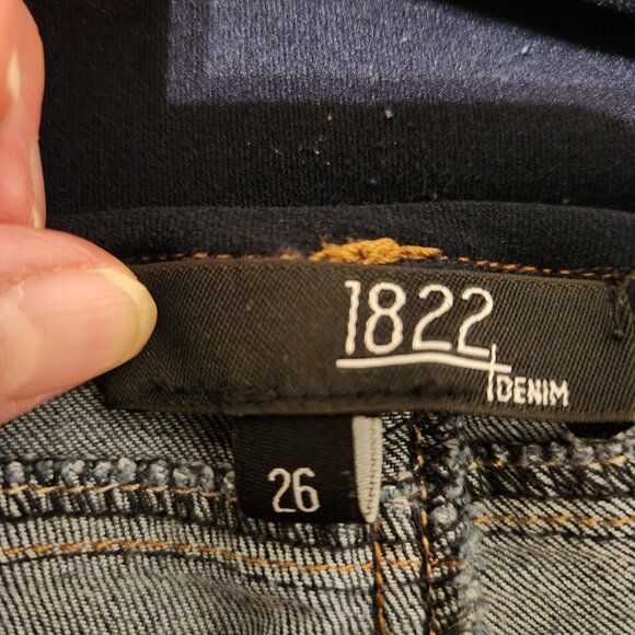 1822 Denim Maternity Ankle Skinny Jeans - Picture 4 of 13